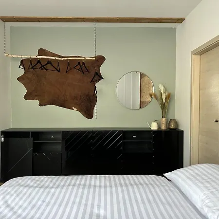Apartmany Cernak - Dolnak - 4-6 Osob, Terasa, Grill, Dve Parkovaci Mista Černý Dŭl Exterior photo