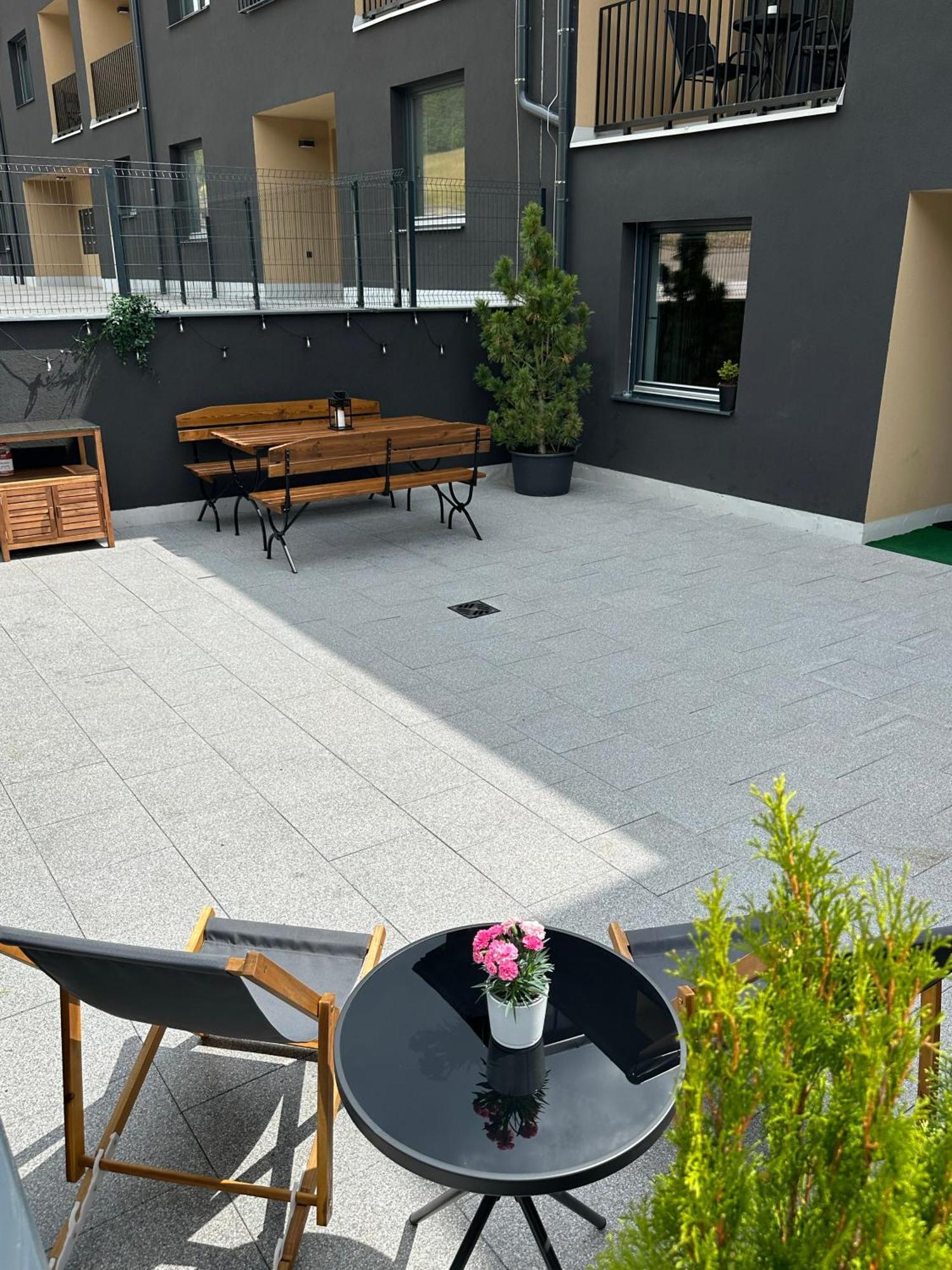 Cernak - Dolnak - 4-6 Osob, Terasa, Grill, Dve Parkovaci Mista Appartement *